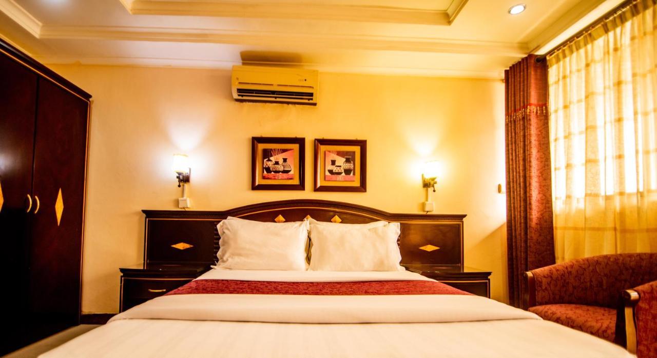 Urban Rose Hotel & Apartments Дар-эс-Саламе Экстерьер фото