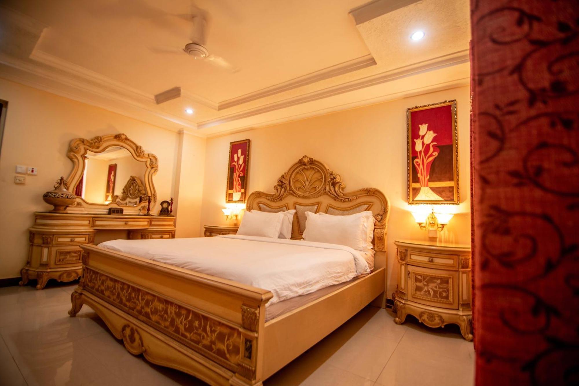Urban Rose Hotel & Apartments Дар-эс-Саламе Экстерьер фото