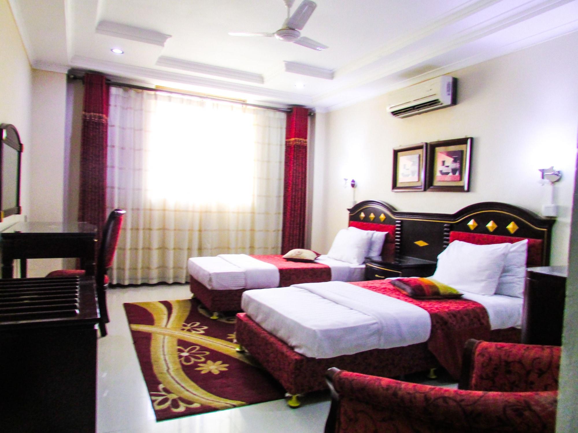 Urban Rose Hotel & Apartments Дар-эс-Саламе Экстерьер фото