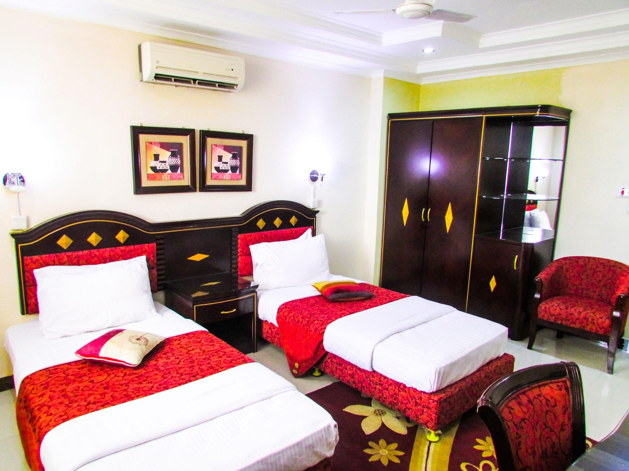 Urban Rose Hotel & Apartments Дар-эс-Саламе Экстерьер фото