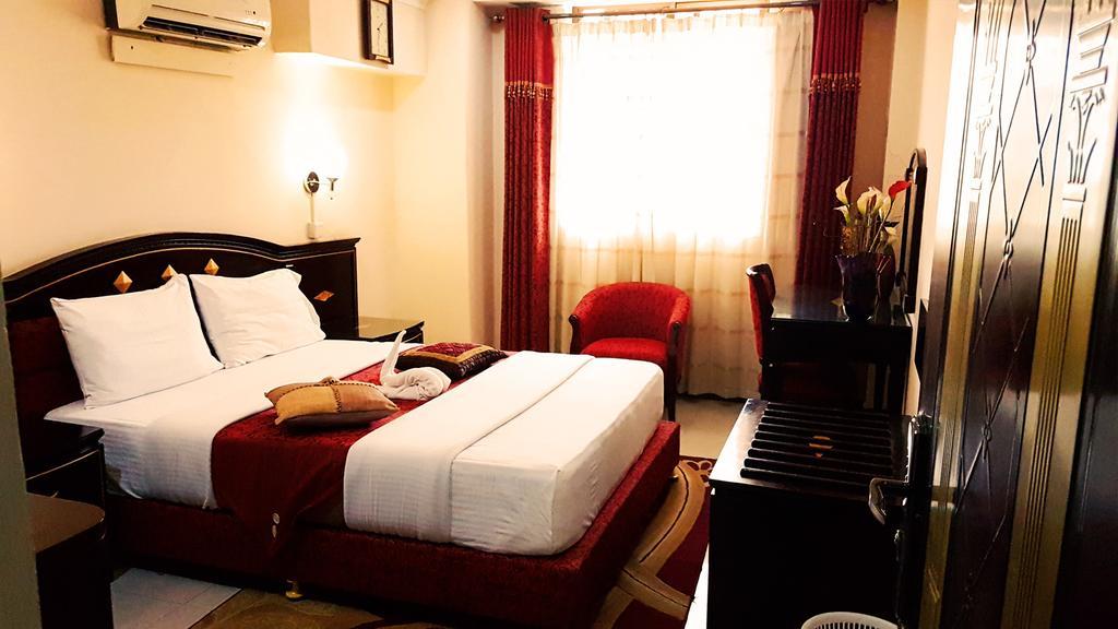Urban Rose Hotel & Apartments Дар-эс-Саламе Экстерьер фото